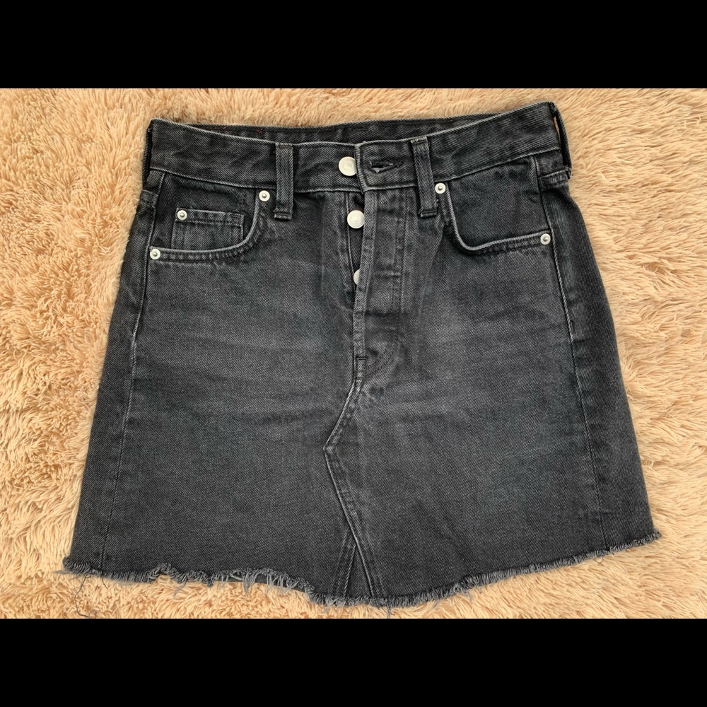 H&M • Black Denim Skirt